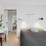 Beachfront Summerhouse With Amazing View And Peace Hesselager