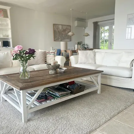 Beachfront Summerhouse With Amazing View And Peace Hesselager