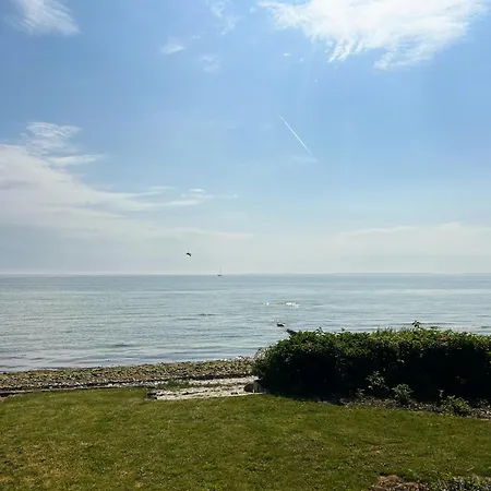 Beachfront Summerhouse With Amazing View And Peace